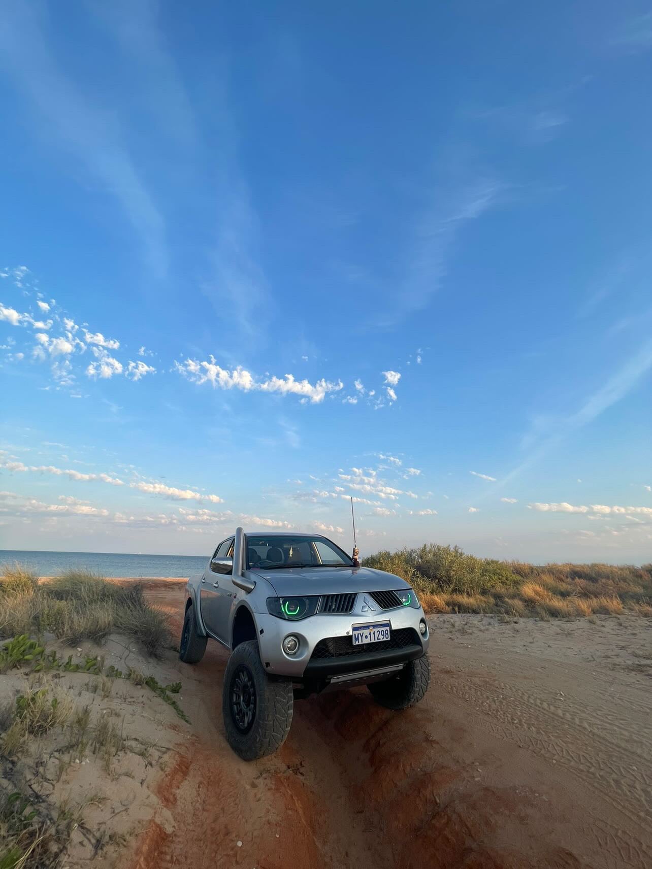 Mitsubishi Triton MN ML headlights