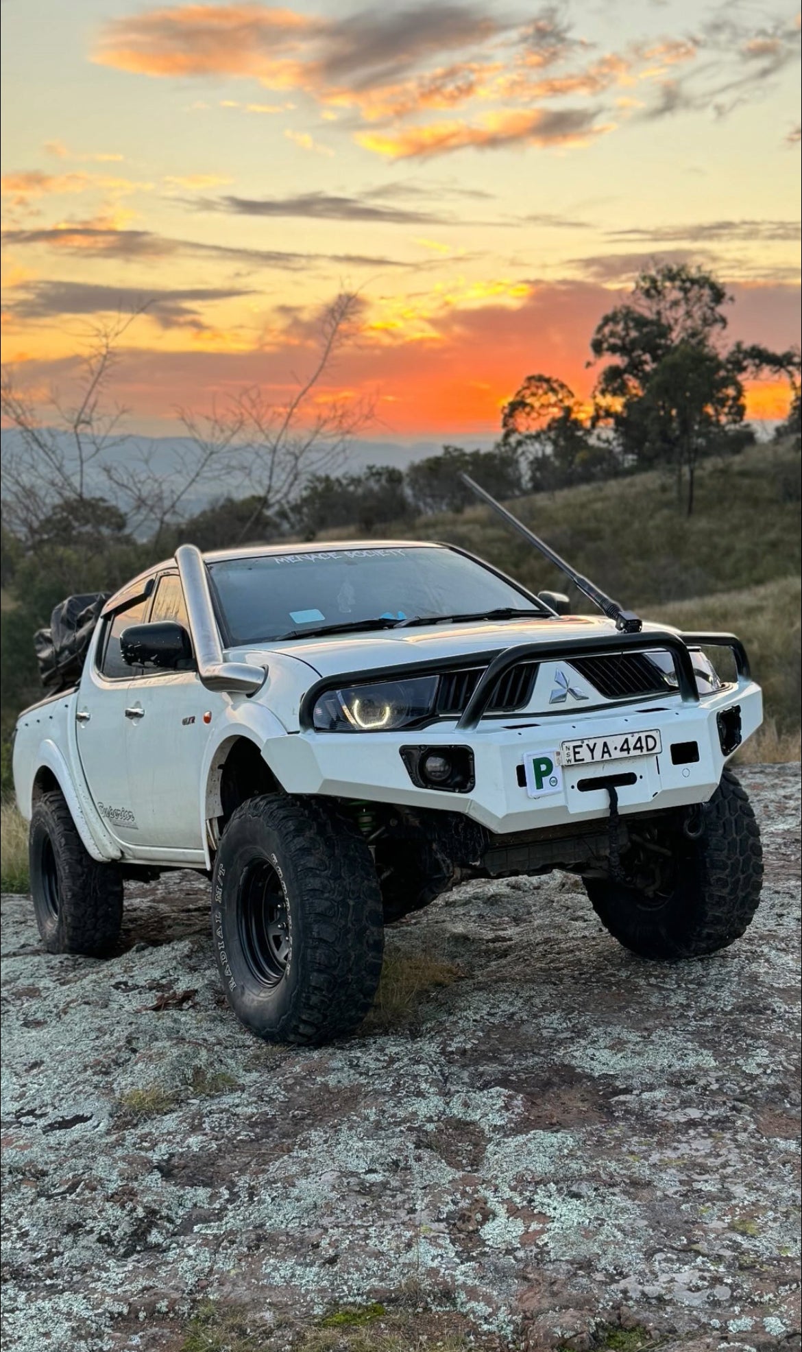 Mitsubishi Triton MN ML headlights